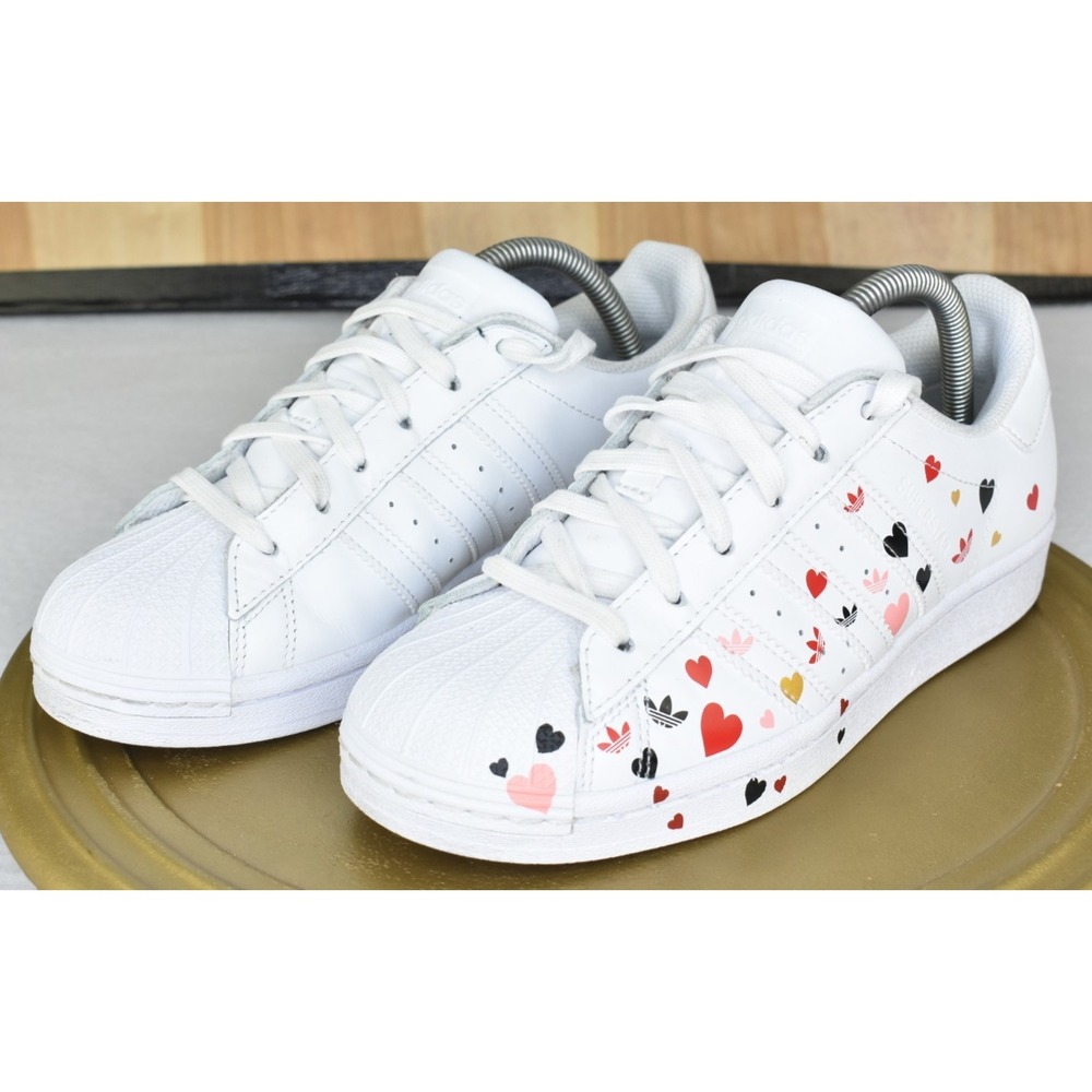 Adidas Superstar Women Shoes Size 6 Valentines Day White Athletic Sneaker FV3289